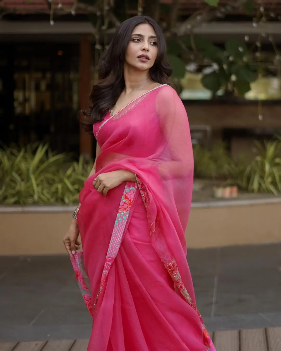 Aishwarya Lekshmi in Pink Color Saree Sleeveless Blouse